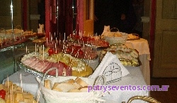 Mesa de fiambres