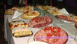 Mesa de fiambres